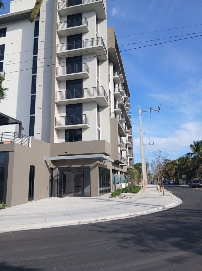 Oasis Aventura Streetview